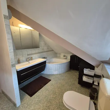 Apartament Oddih V Mirnem In Zelenem Okolju *