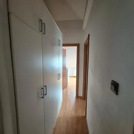 Oddih V Mirnem In Zelenem Okolju Skofljica